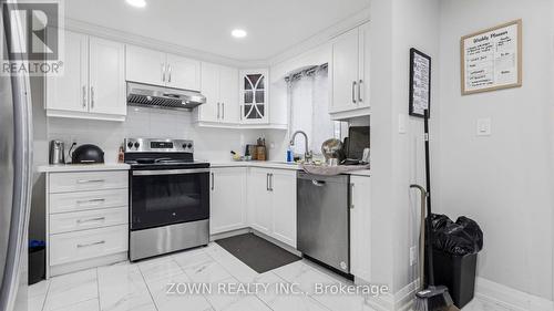 508 Parkview Crescent, Cambridge, ON - Indoor Photo Showing Kitchen