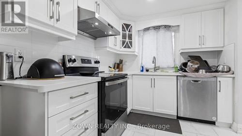 508 Parkview Crescent, Cambridge, ON - Indoor Photo Showing Kitchen