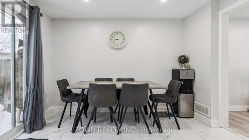 508 Parkview Crescent, Cambridge, ON - Indoor Photo Showing Dining Room