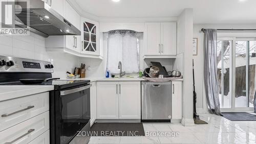 508 Parkview Crescent, Cambridge, ON - Indoor Photo Showing Kitchen