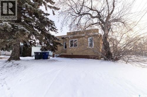 1302 11Th Street E, Saskatoon, SK - Outdoor