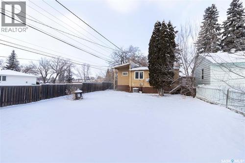 1302 11Th Street E, Saskatoon, SK - Outdoor