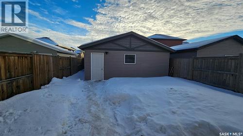 719 Pringle Crescent, Saskatoon, SK - Outdoor