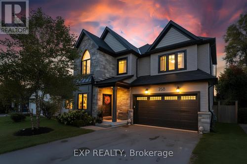 258 ANDREW STREET  Newmarket, ON L3Y 1H2