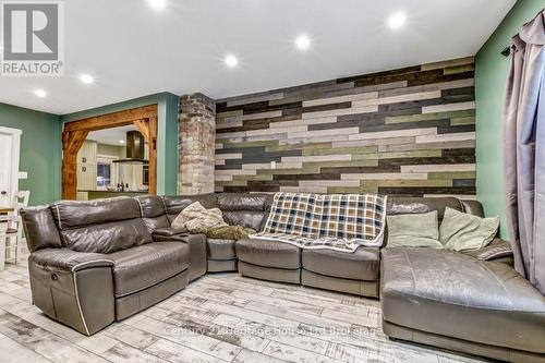 87 Bay Street, Woodstock (Woodstock - South), ON - Indoor