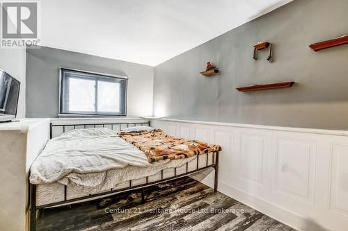 87 Bay Street, Woodstock (Woodstock - South), ON - Indoor Photo Showing Bedroom