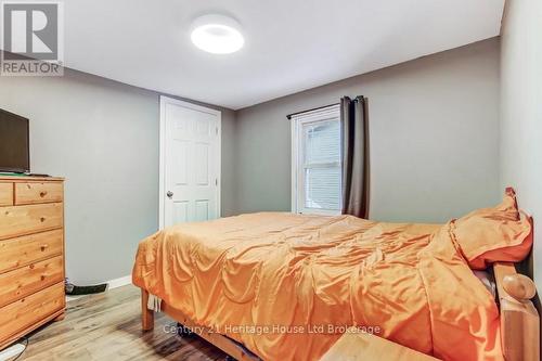 87 Bay Street, Woodstock (Woodstock - South), ON - Indoor Photo Showing Bedroom