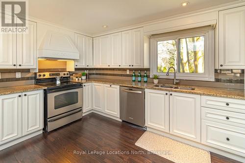 5392 13Th Line, New Tecumseth, ON - Indoor Photo Showing Kitchen With Double Sink