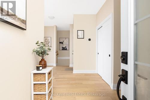 2 Leeds Court, Bracebridge (Monck (Bracebridge)), ON - Indoor Photo Showing Other Room