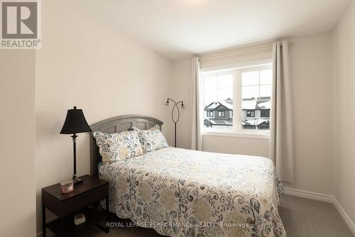 714 Petanque Crescent, Ottawa, ON - Indoor Photo Showing Bedroom
