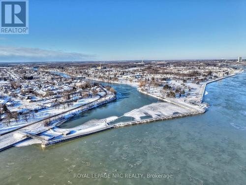 8143 Sarah Street, Niagara Falls (Chippawa), ON - Outdoor With View