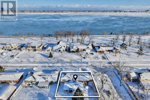 8143 Sarah Street, Niagara Falls (Chippawa), ON - Outdoor With Body Of Water With View