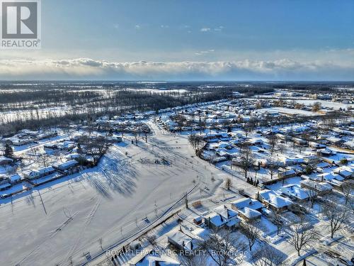 8143 Sarah Street, Niagara Falls (Chippawa), ON - Outdoor With View