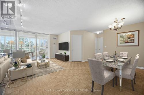 406 - 100 Observatory Lane, Richmond Hill, ON - Indoor Photo Showing Dining Room