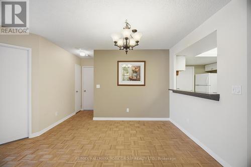 406 - 100 Observatory Lane, Richmond Hill, ON - Indoor Photo Showing Other Room