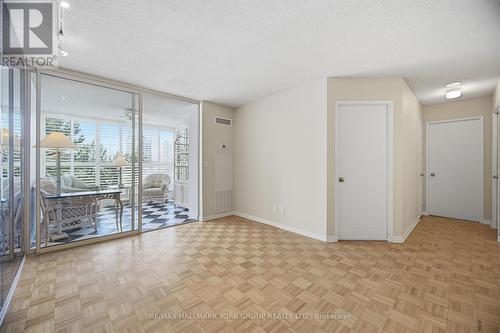 406 - 100 Observatory Lane, Richmond Hill, ON - Indoor Photo Showing Other Room