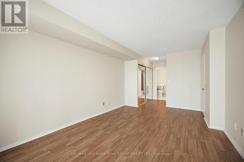 406 - 100 Observatory Lane, Richmond Hill, ON - Indoor Photo Showing Other Room