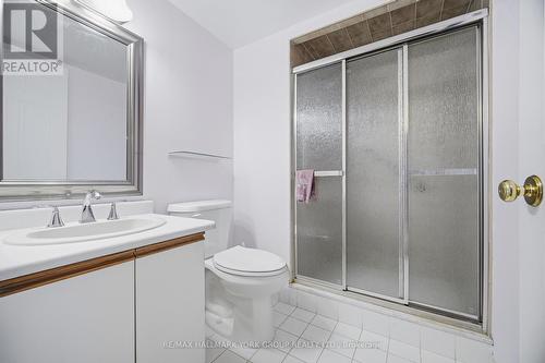 406 - 100 Observatory Lane, Richmond Hill, ON - Indoor Photo Showing Bathroom