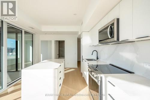 216 - 31 Huron Street, Collingwood, ON - Indoor Photo Showing Kitchen With Upgraded Kitchen