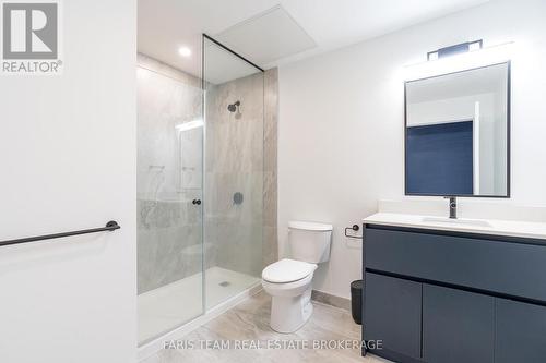 216 - 31 Huron Street, Collingwood, ON - Indoor Photo Showing Bathroom