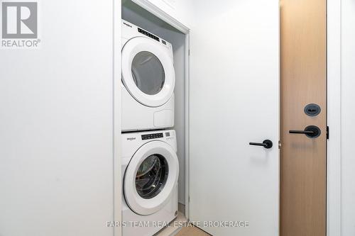 412 - 31 Huron Street, Collingwood, ON - Indoor Photo Showing Laundry Room
