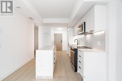 412 - 31 Huron Street, Collingwood, ON - Indoor Photo Showing Kitchen With Upgraded Kitchen