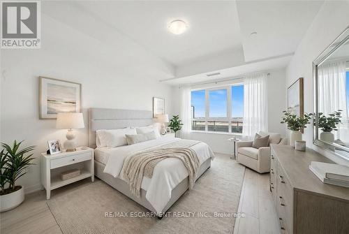 414 - 395 Dundas Street W, Oakville, ON - Indoor Photo Showing Bedroom