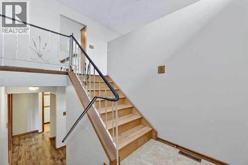 Foyer - 5315 Valiant Drive Nw, Calgary, AB - Indoor Photo Showing Other Room