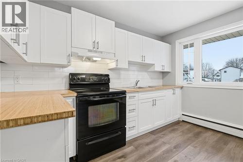104 South Street, Aylmer, ON - Indoor Photo Showing Kitchen