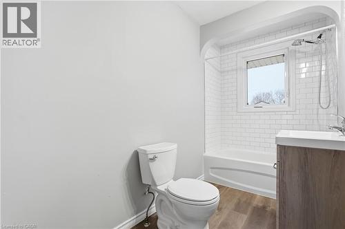 104 South Street, Aylmer, ON - Indoor Photo Showing Bathroom