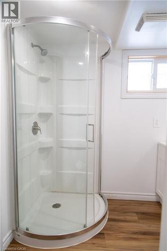 104 South Street, Aylmer, ON - Indoor Photo Showing Bathroom