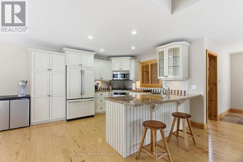 35 Jane Street, Bluewater (Bayfield), ON - Indoor Photo Showing Kitchen