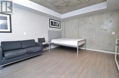 2918 - 105 Champagne Avenue S, Ottawa, ON - Indoor