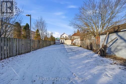 348 Hellems Avenue, Welland (Welland Downtown), ON - Outdoor