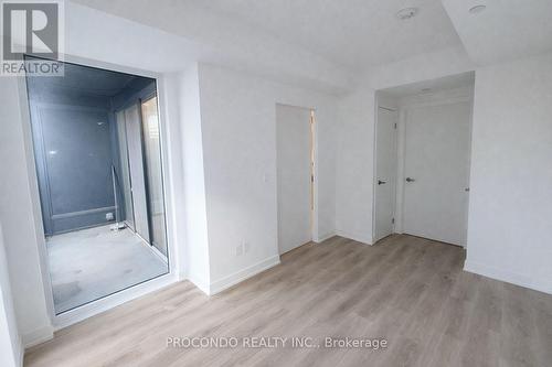 509 - 370 Martha Street, Burlington, ON - Indoor Photo Showing Other Room