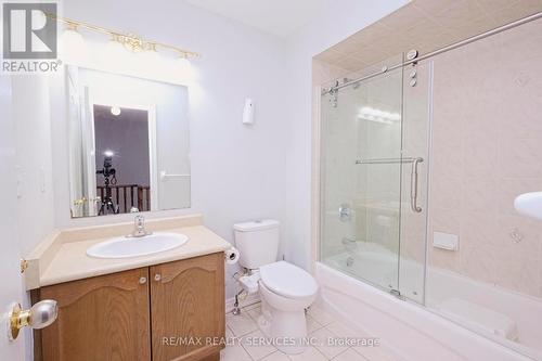 49 Crystalview Crescent, Brampton, ON - Indoor Photo Showing Bathroom