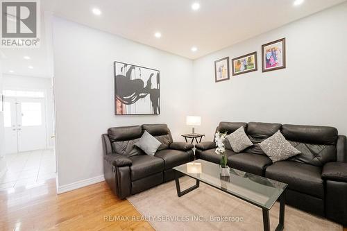 49 Crystalview Crescent, Brampton, ON - Indoor Photo Showing Living Room