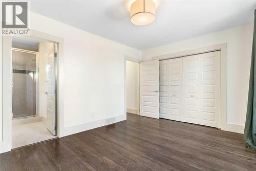 4711 Norquay Drive Nw, Calgary, AB - Indoor Photo Showing Other Room