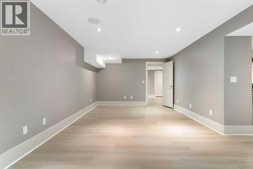 4711 Norquay Drive Nw, Calgary, AB - Indoor Photo Showing Other Room