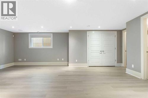 4711 Norquay Drive Nw, Calgary, AB - Indoor Photo Showing Other Room