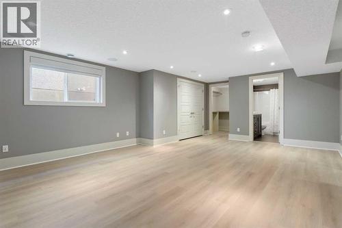 4711 Norquay Drive Nw, Calgary, AB - Indoor Photo Showing Other Room