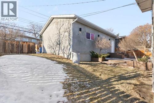 4711 Norquay Drive Nw, Calgary, AB - Outdoor