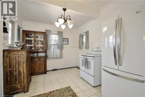 628 Garden Street, Cambridge, ON - Indoor Photo Showing Kitchen
