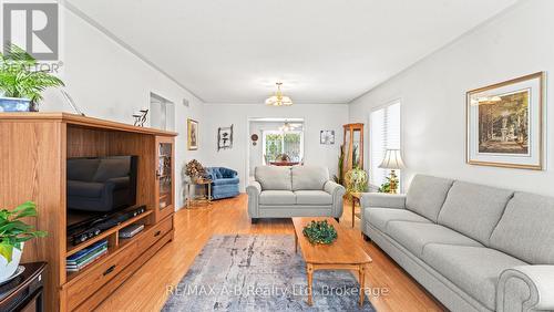 5 - 30 Ann Street, St. Marys, ON - Indoor Photo Showing Living Room