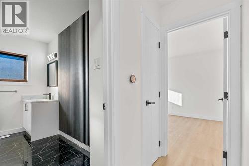 4720 Fordham Crescent Se, Calgary, AB - Indoor Photo Showing Other Room