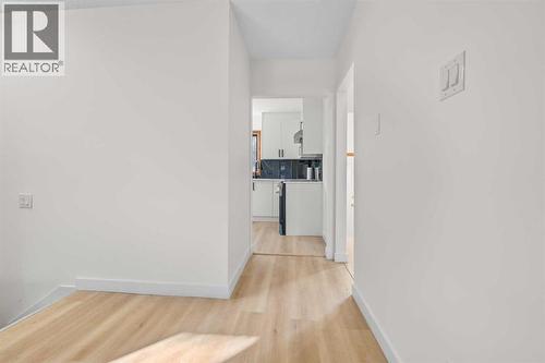 4720 Fordham Crescent Se, Calgary, AB - Indoor Photo Showing Other Room