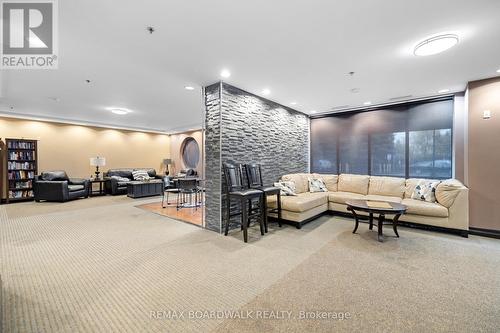 1004 - 314 Central Park Drive, Ottawa, ON - Indoor Photo Showing Other Room