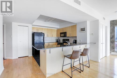 504 - 200 Rideau Street, Ottawa, ON - Indoor Photo Showing Kitchen