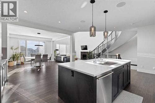 67 Aspen Vista Way Sw, Calgary, AB - Indoor Photo Showing Kitchen