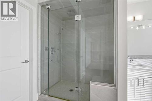 67 Aspen Vista Way Sw, Calgary, AB - Indoor Photo Showing Bathroom